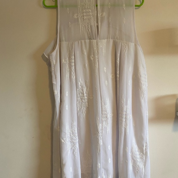 White dress, size M - Picture 3 of 3